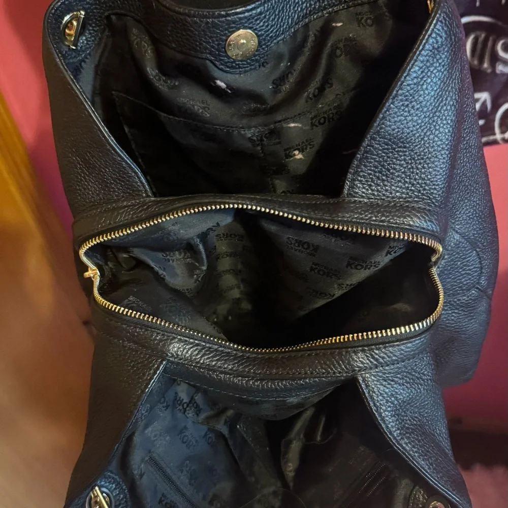 Michael Kors Black Pebbled Leather Shoulder Bag with Gold Chain Straps - Picture 6 of 6